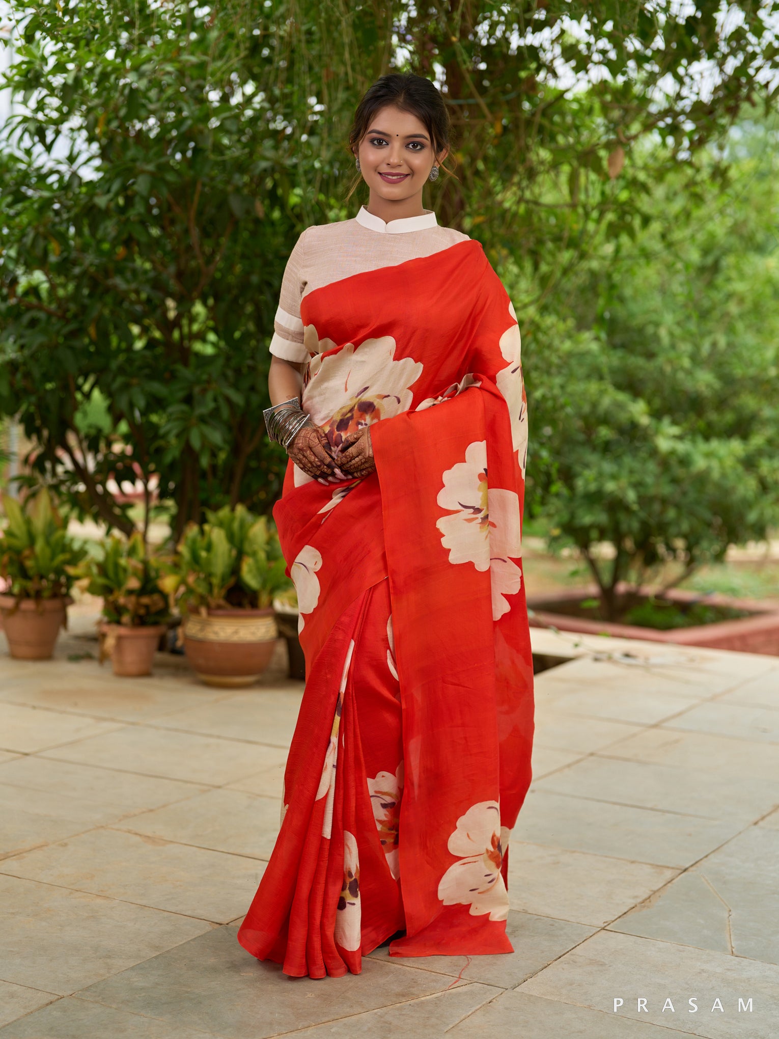 Vermilion Floral Splendor Elegant pure silk saree