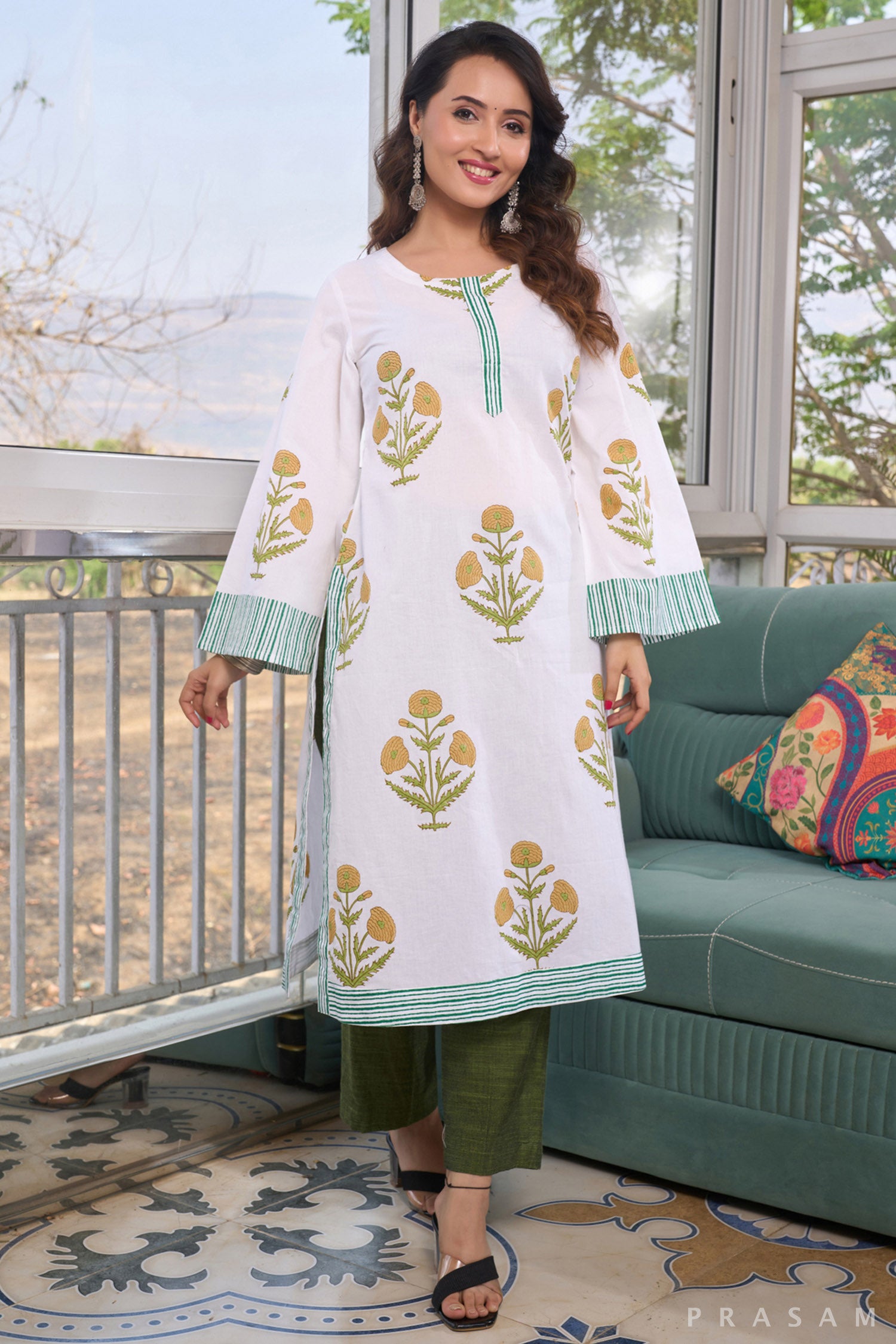 Frosty Bloom Block Print Mul Cotton straight Cut Kurti