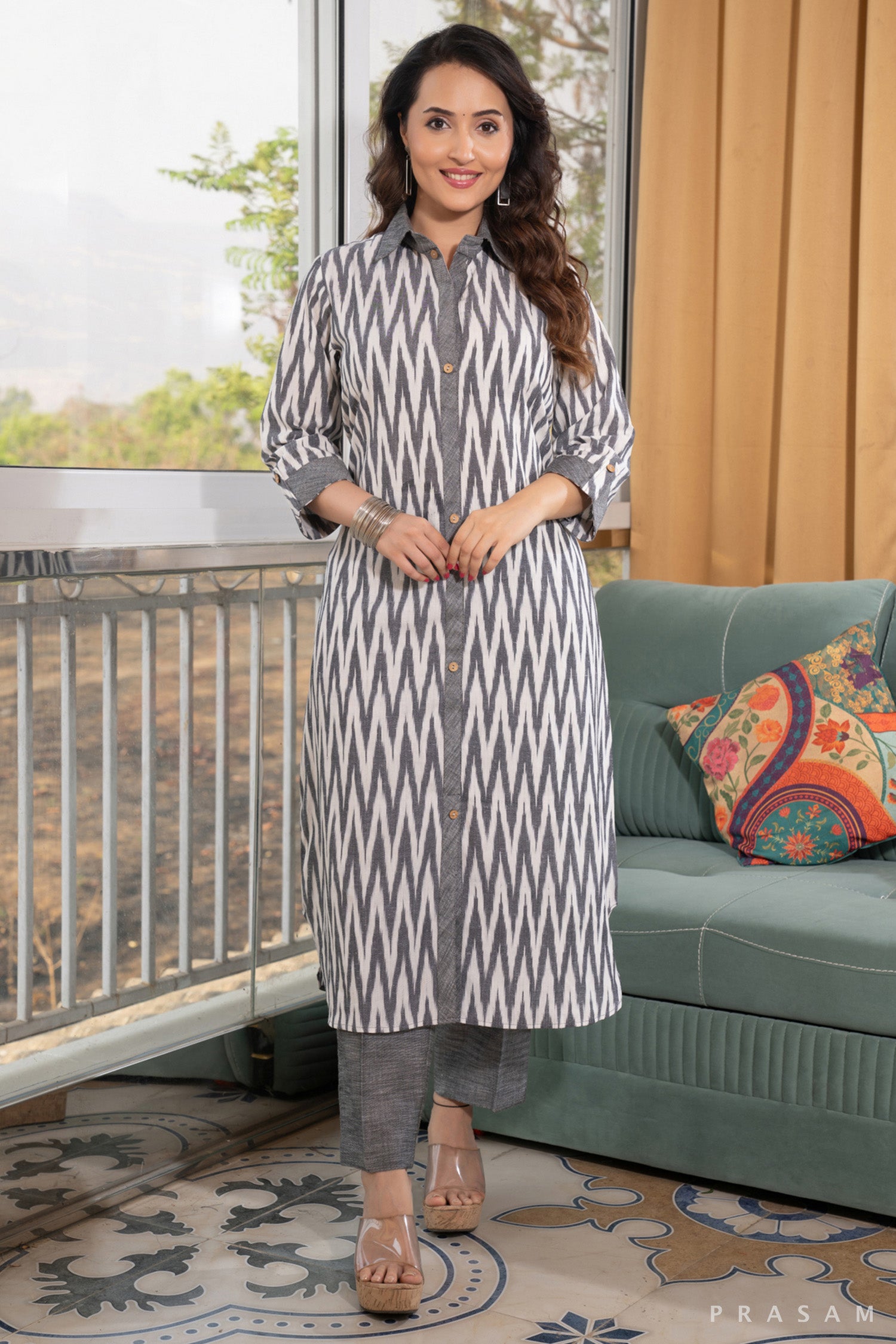 Misty Grey ikat kurti with plain tonal trims Set