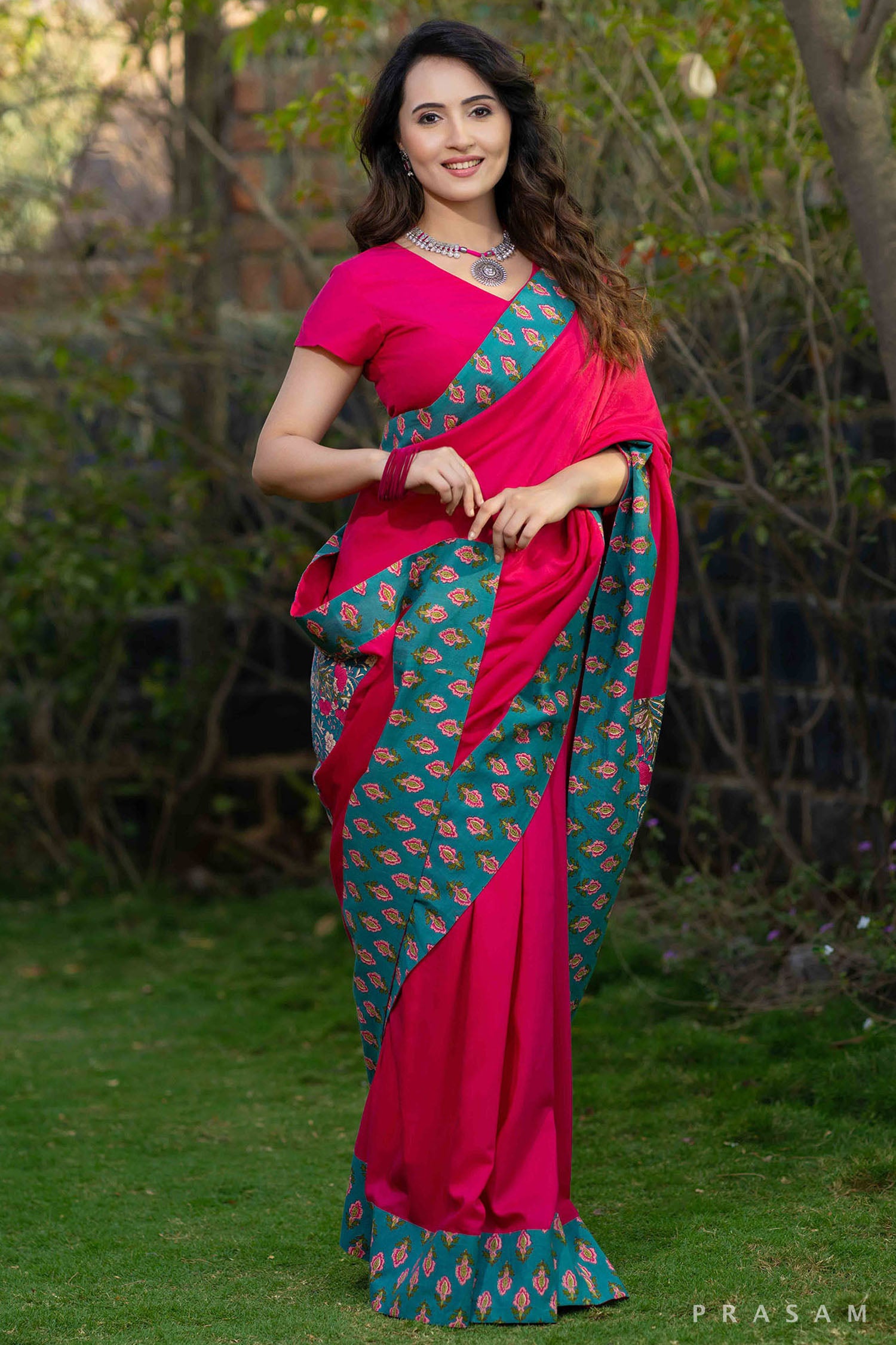 Royal rani pink muslin saree with bagru pallu and border