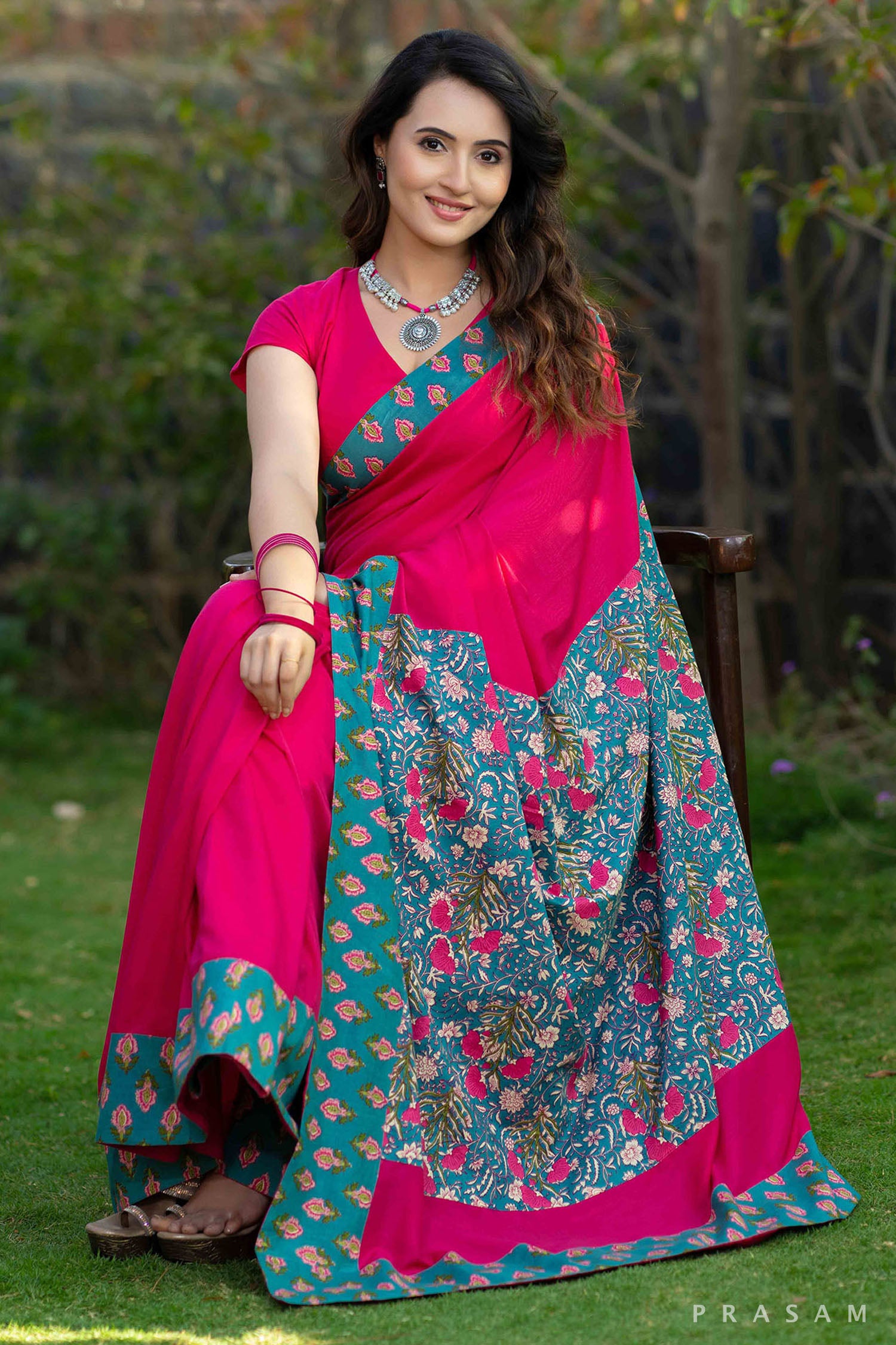 Royal rani pink muslin saree with bagru pallu and border