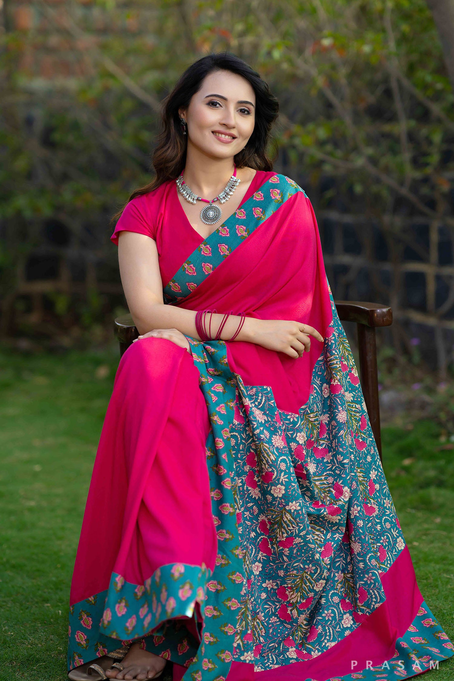 Royal rani pink muslin saree with bagru pallu and border