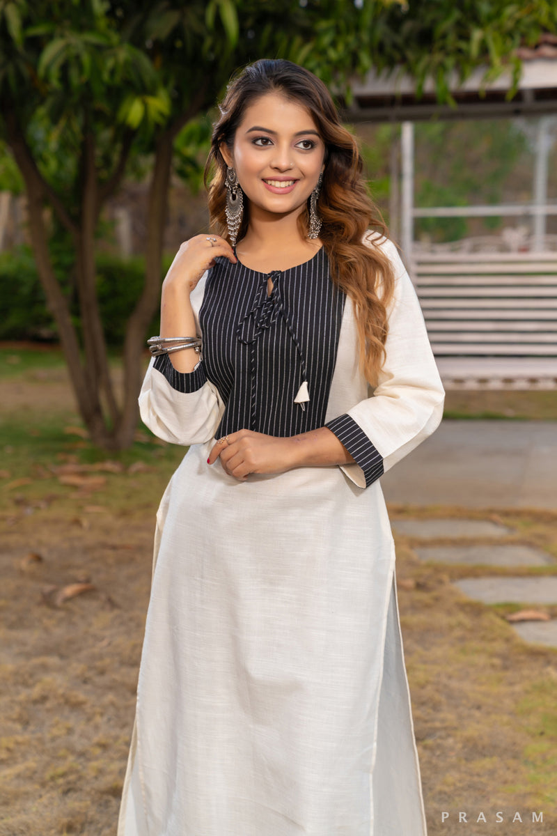 Whispering Sands Off-White Handloom Cotton Kurti with Stripe Yoke