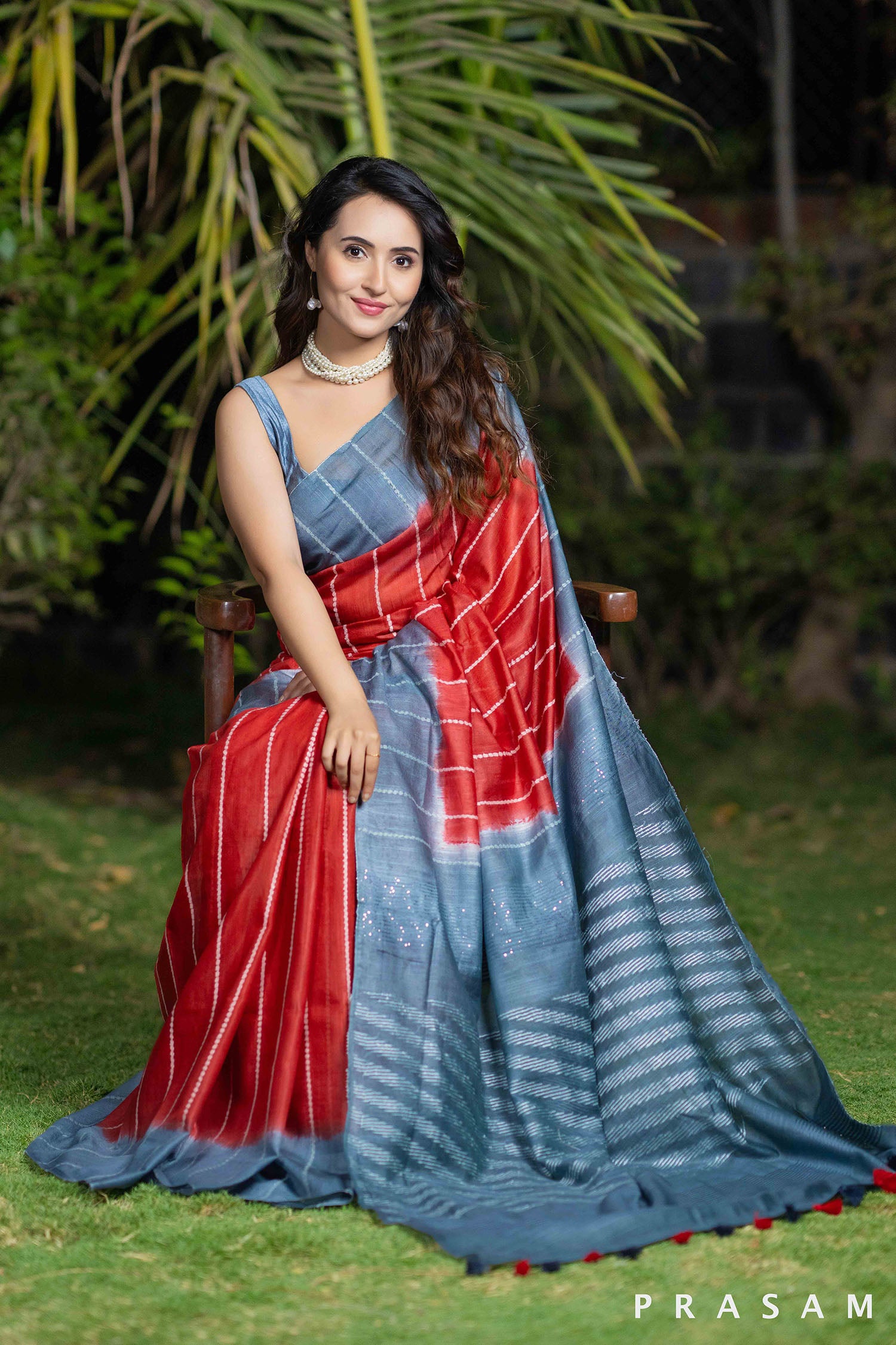 Crimson charcoal drape handwoven cotton blend saree