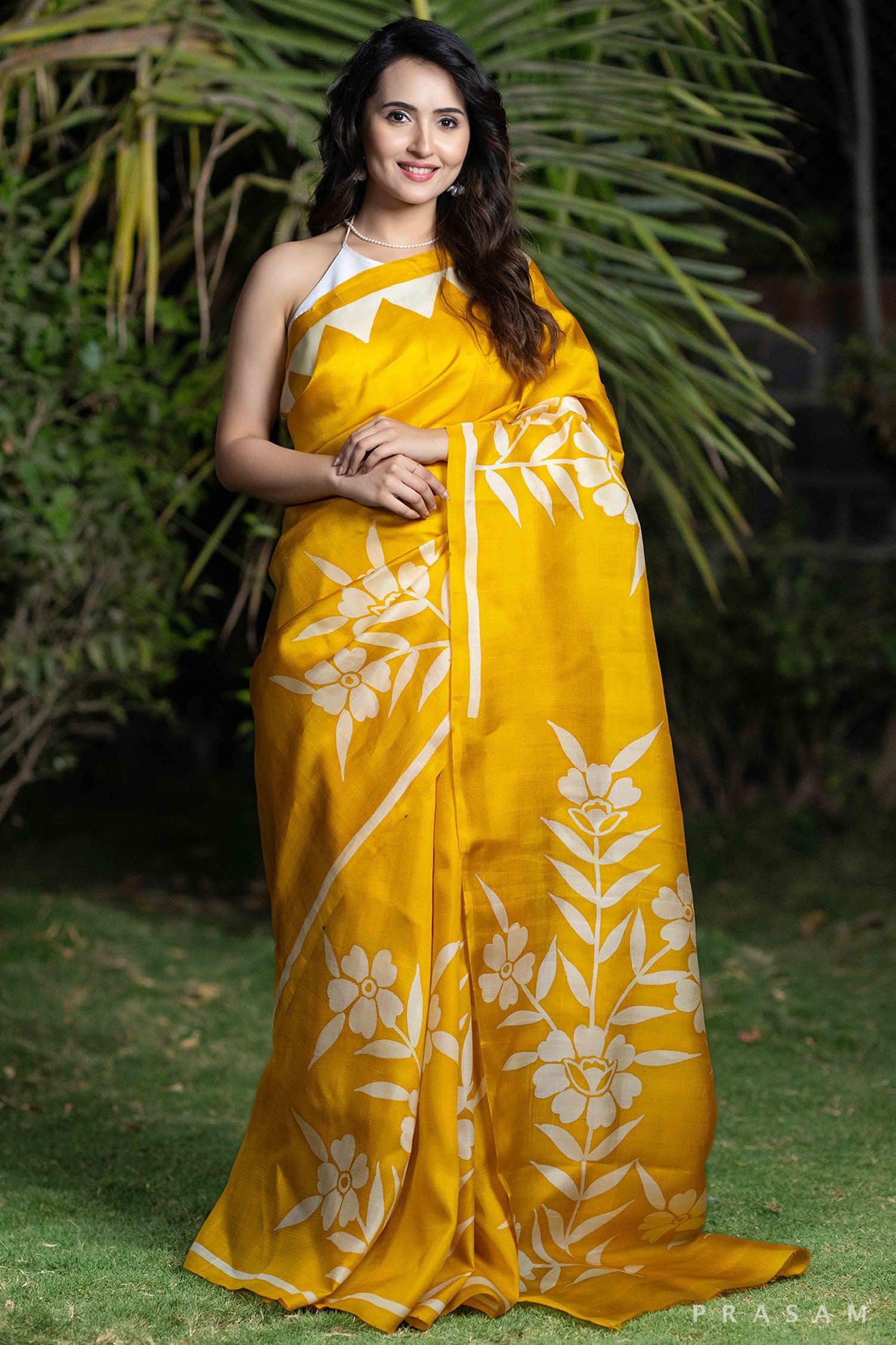 Anika Yellow Bold Floral Hand Paint Silk Saree