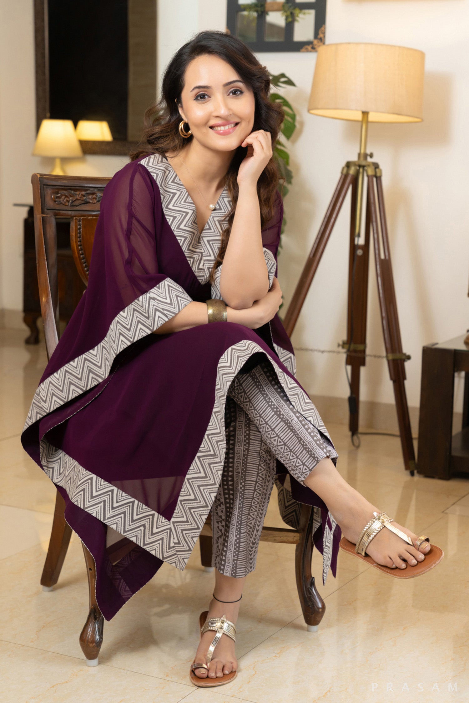 Burgundy Breeze Georgette Kaftan with Cotton Bagru Trims