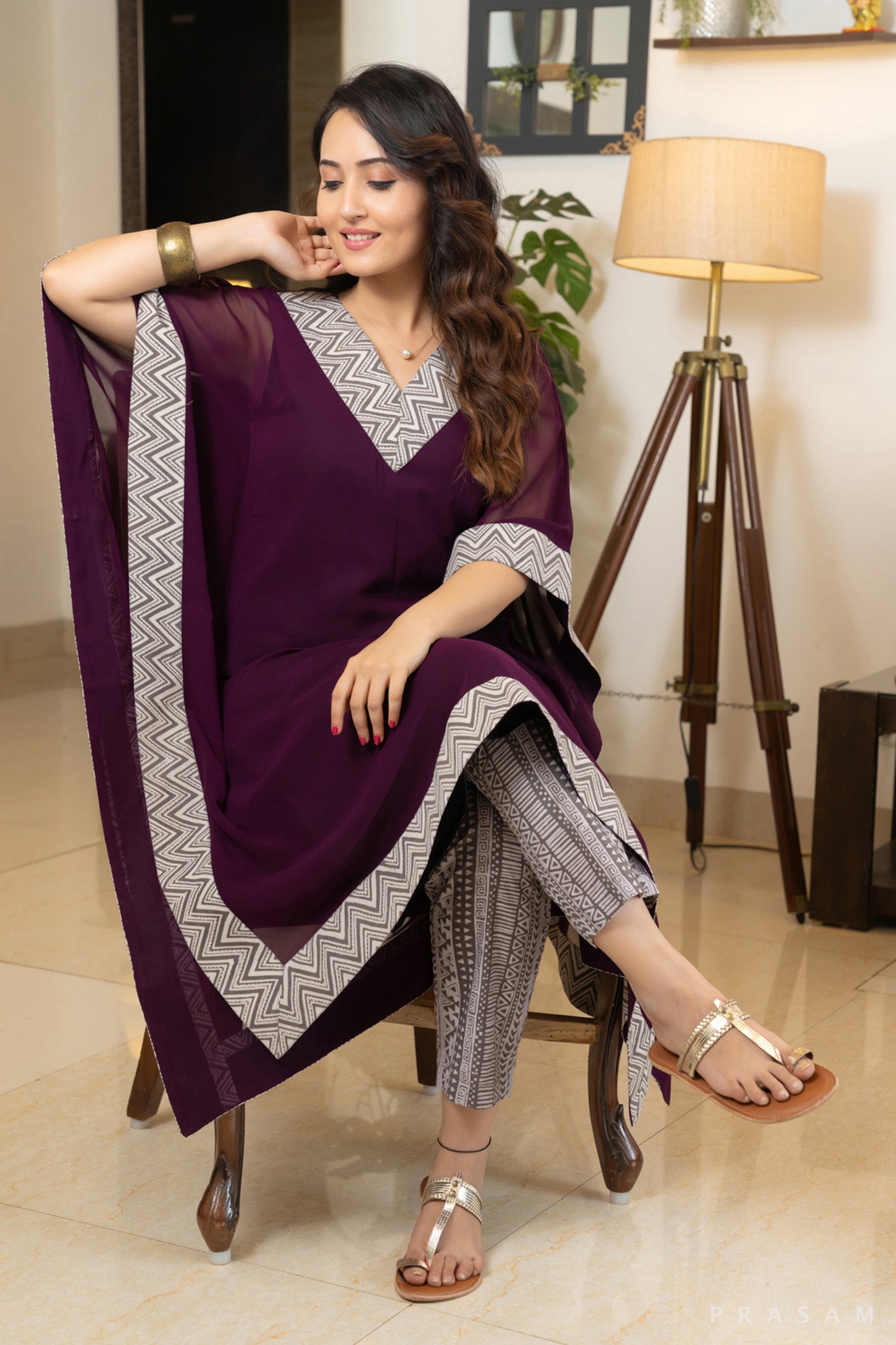 Burgundy Breeze Georgette Kaftan with Cotton Bagru Trims