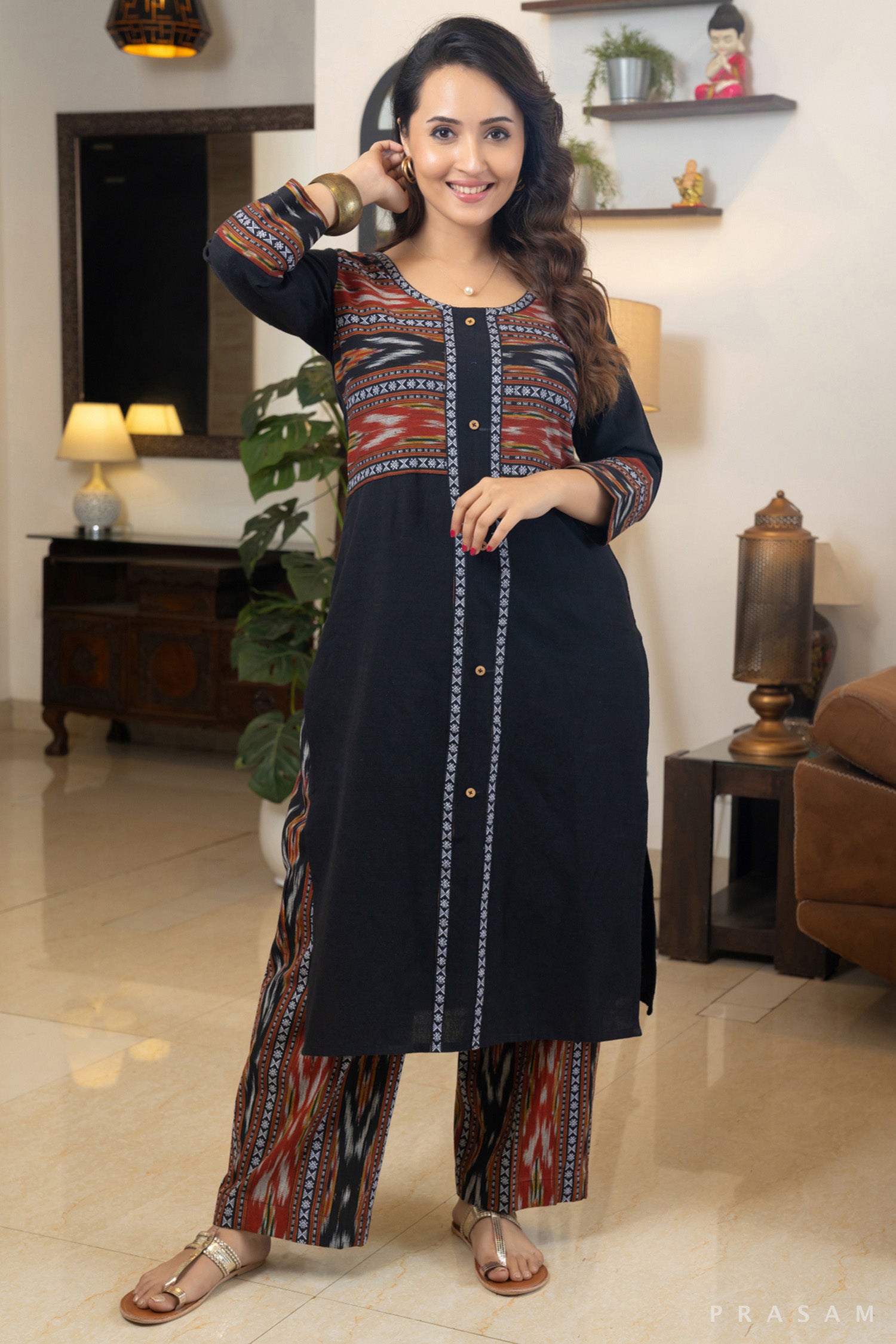 Obsidian Elegance Handloom Cotton Kurti Set with Ikat Yoke