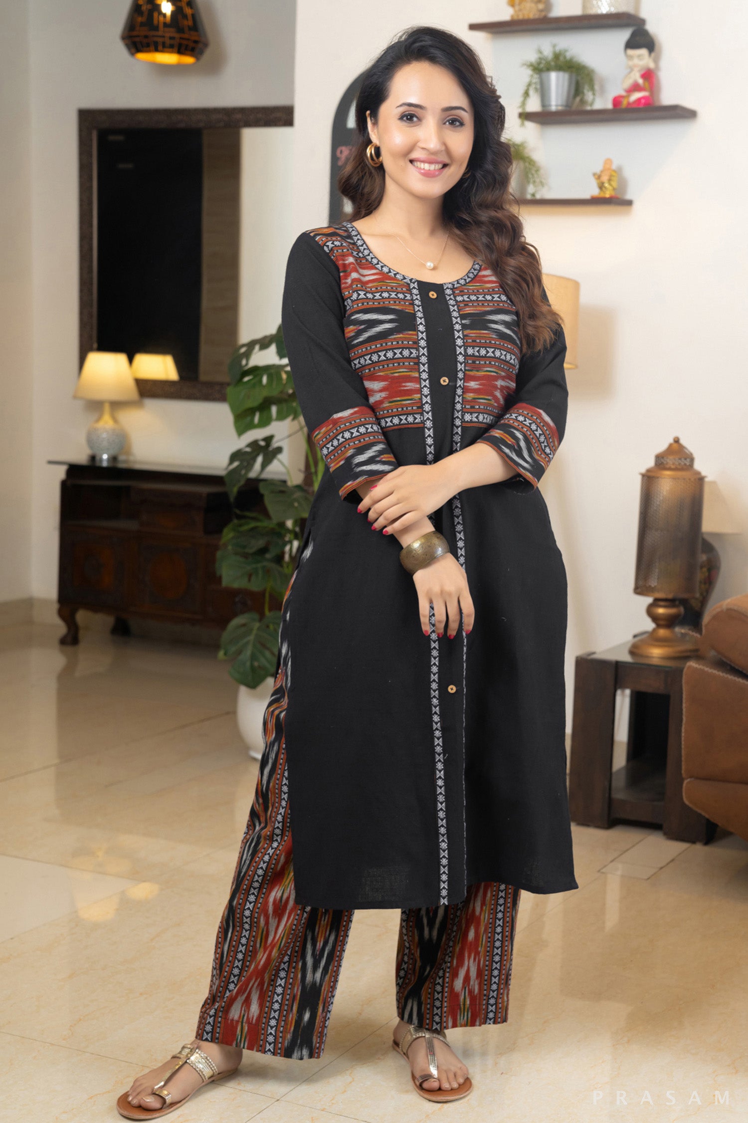 Obsidian Elegance Handloom Cotton Kurti Set with Ikat Yoke