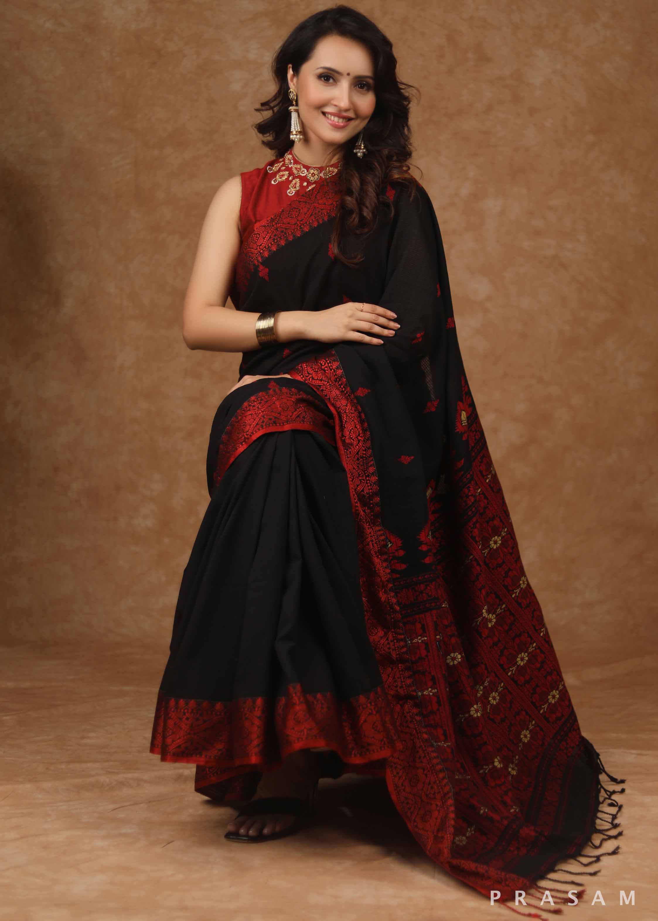 Ebony Lights Kota Cotton Handwoven Jamdani Saree Prasam Crafts