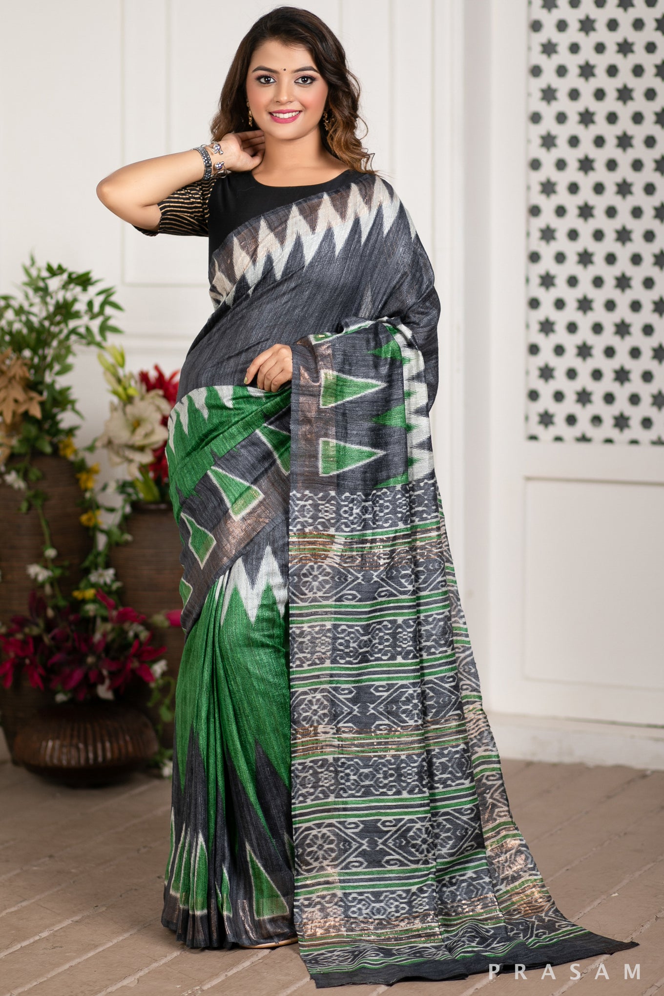 Aurora Printed Tussar Gichha Handwoven Silk Saree Prasam Crafts