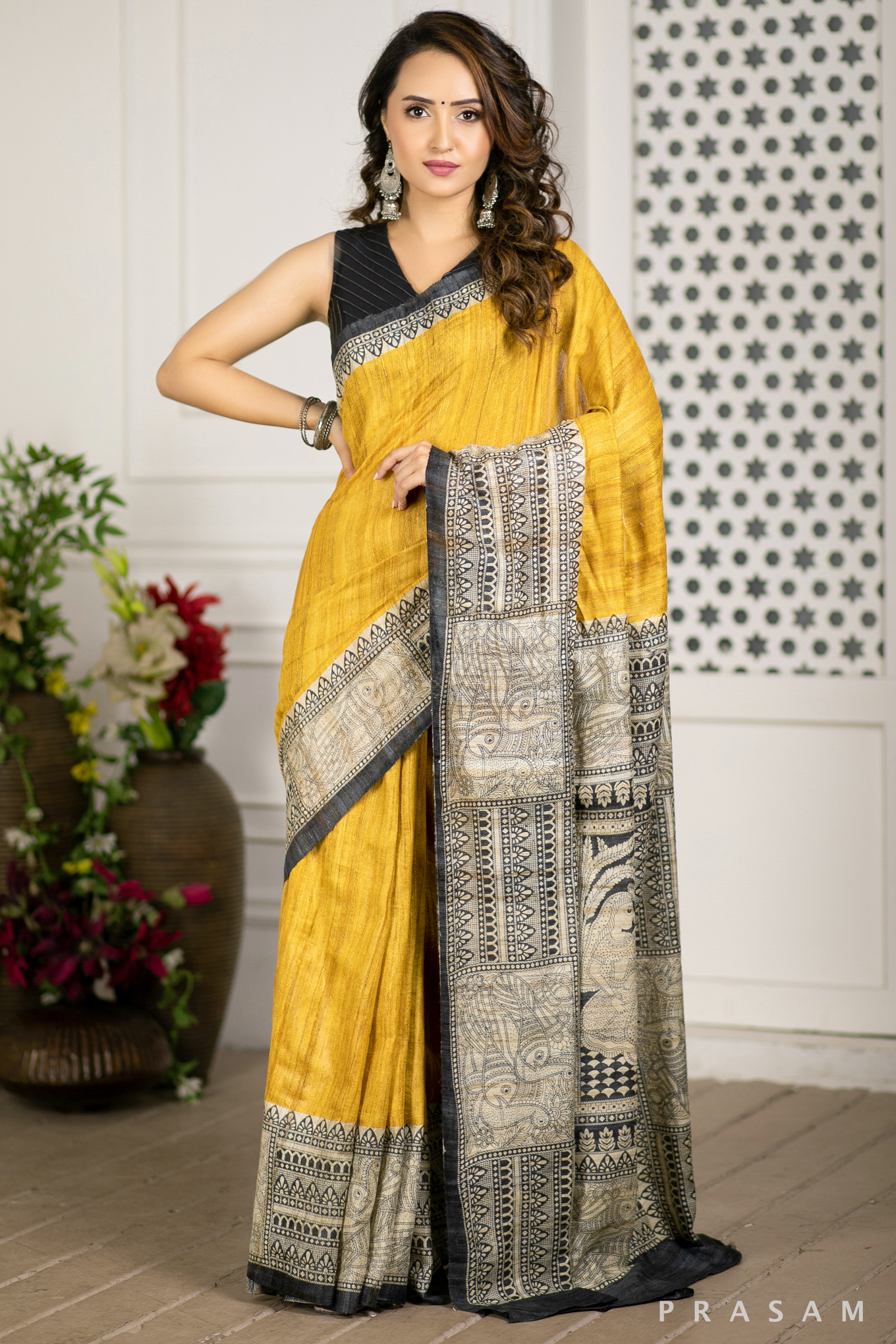 Golden Daffodil Printed Tussar Gichha Handwoven Silk Saree