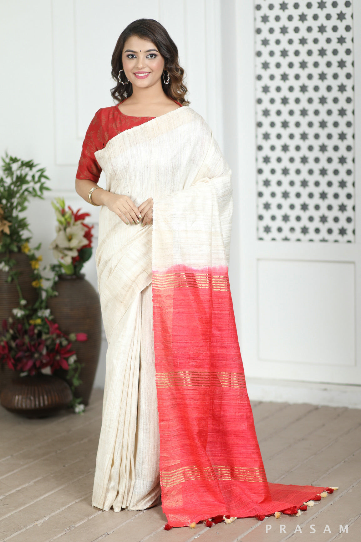 Cold Snow Flakes Tussar Giccha Double Silk Saree