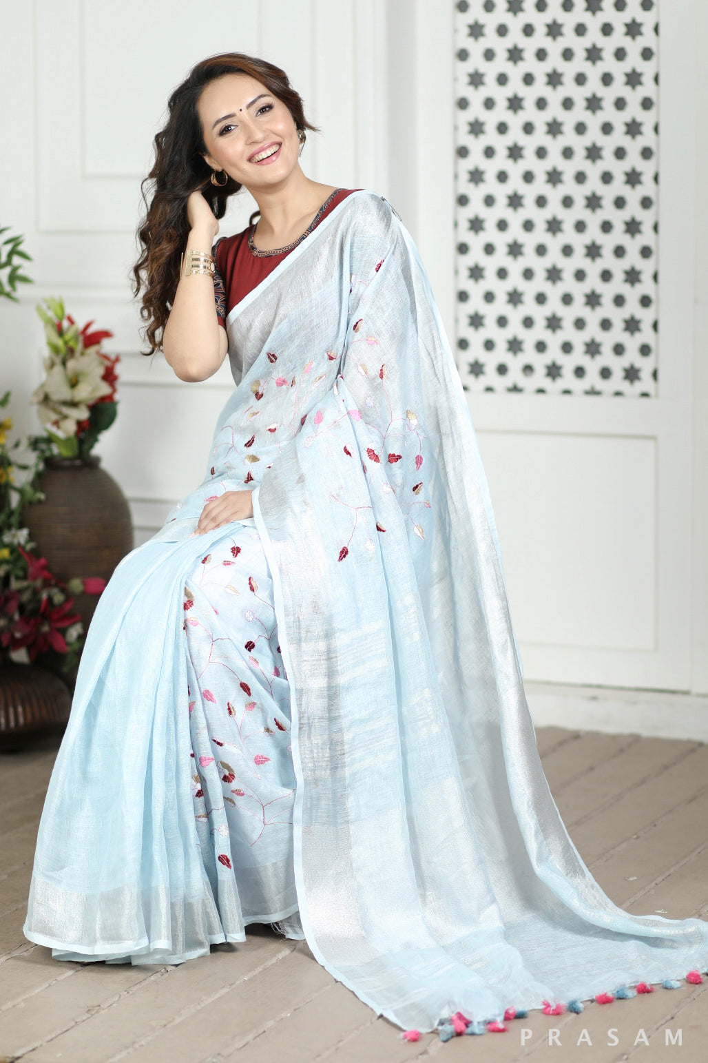 Snow Bound Embroidery Linen Saree Prasam Crafts