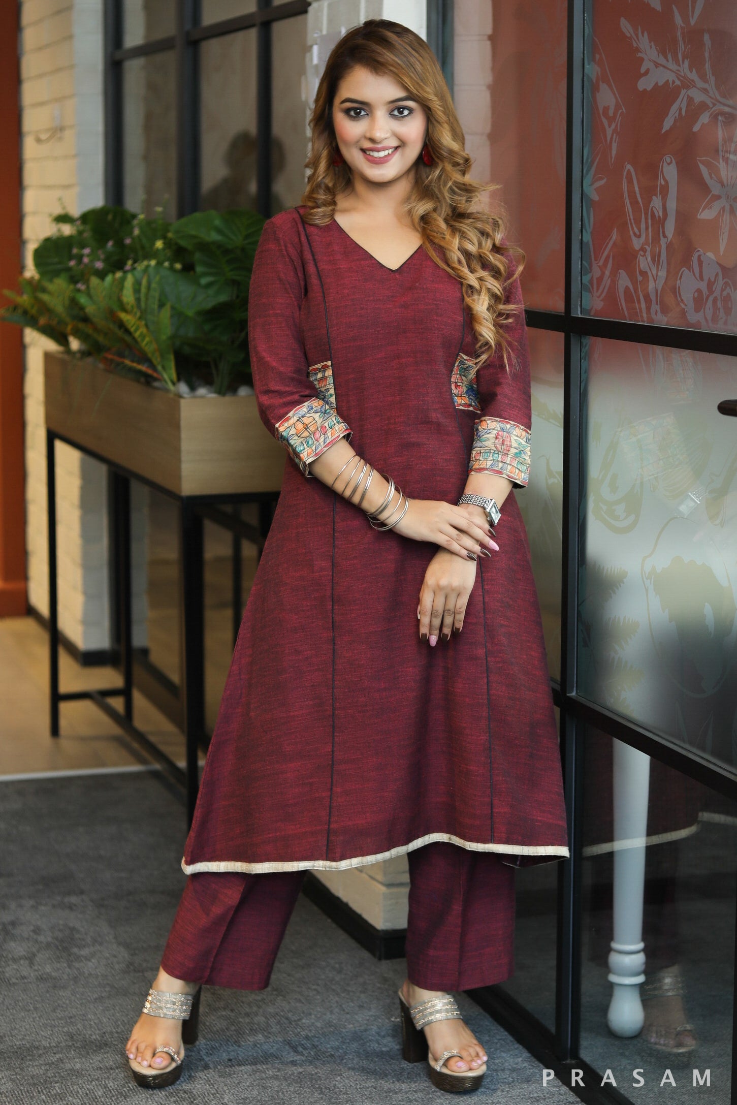 Maroon Magic Classy Maroon Cotton Handloom Kurta