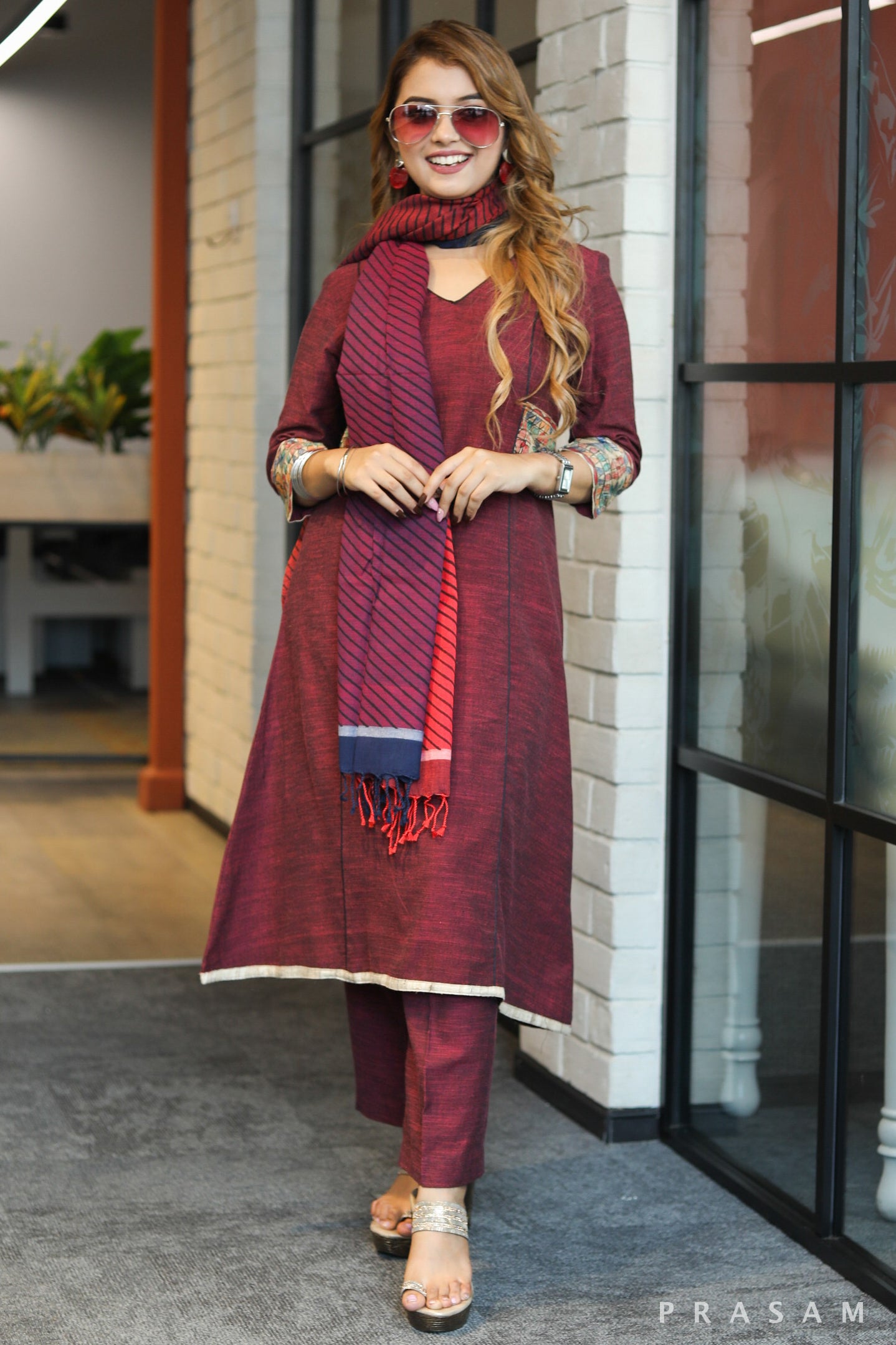 Maroon magic classy maroon cotton handloom with pure kalamkari print detail with Pants and the stole