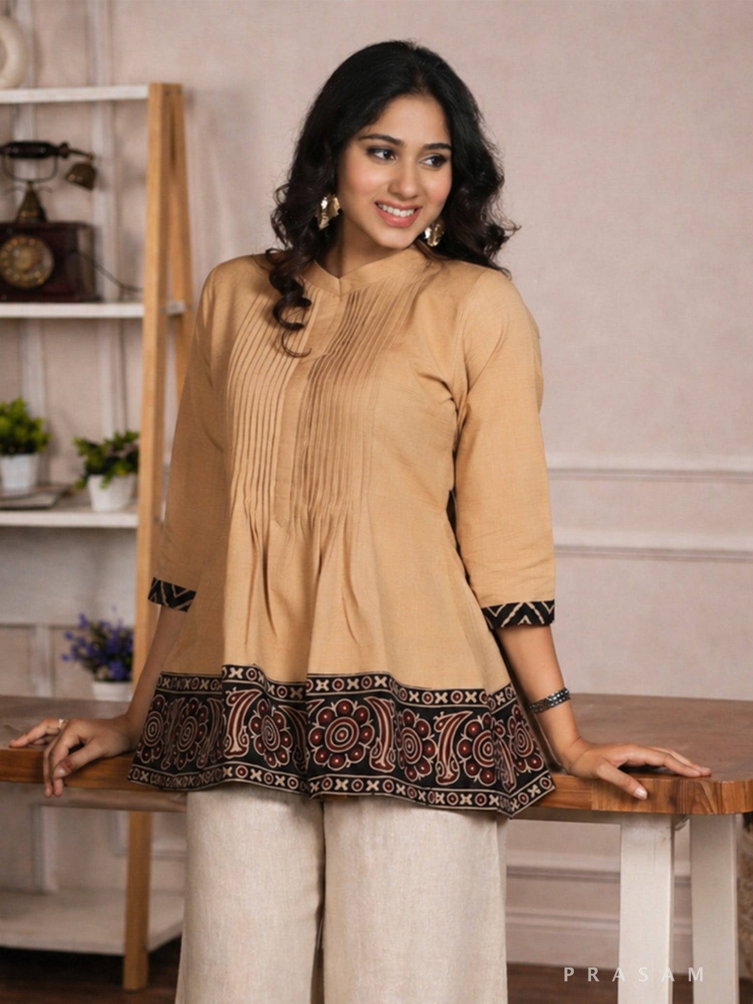 Ethno Traditions Handloom Cotton Tunic With Ajrakh Border