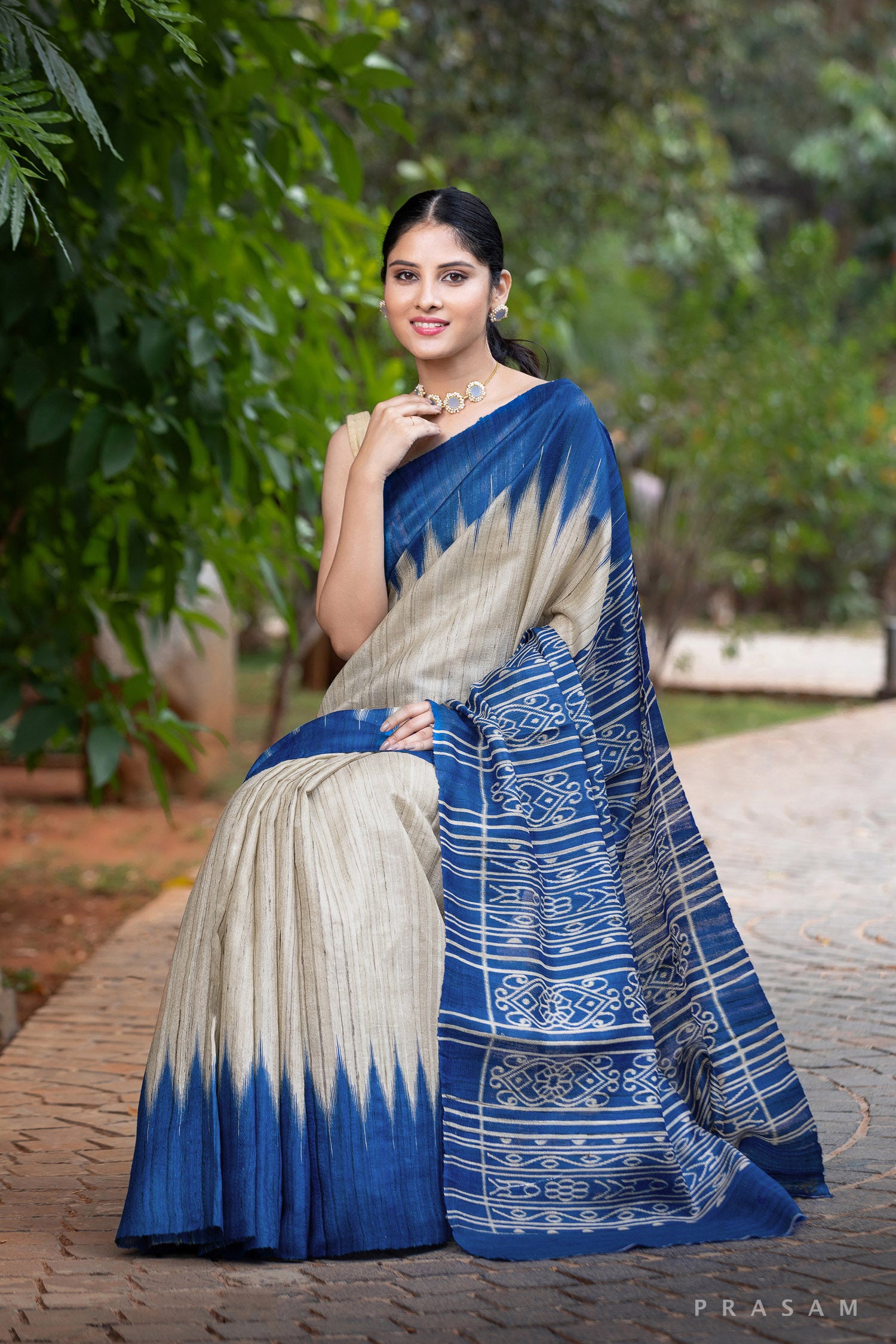 Blue whisper-Tassar Gicha Silk Woven Saree Prasam Crafts