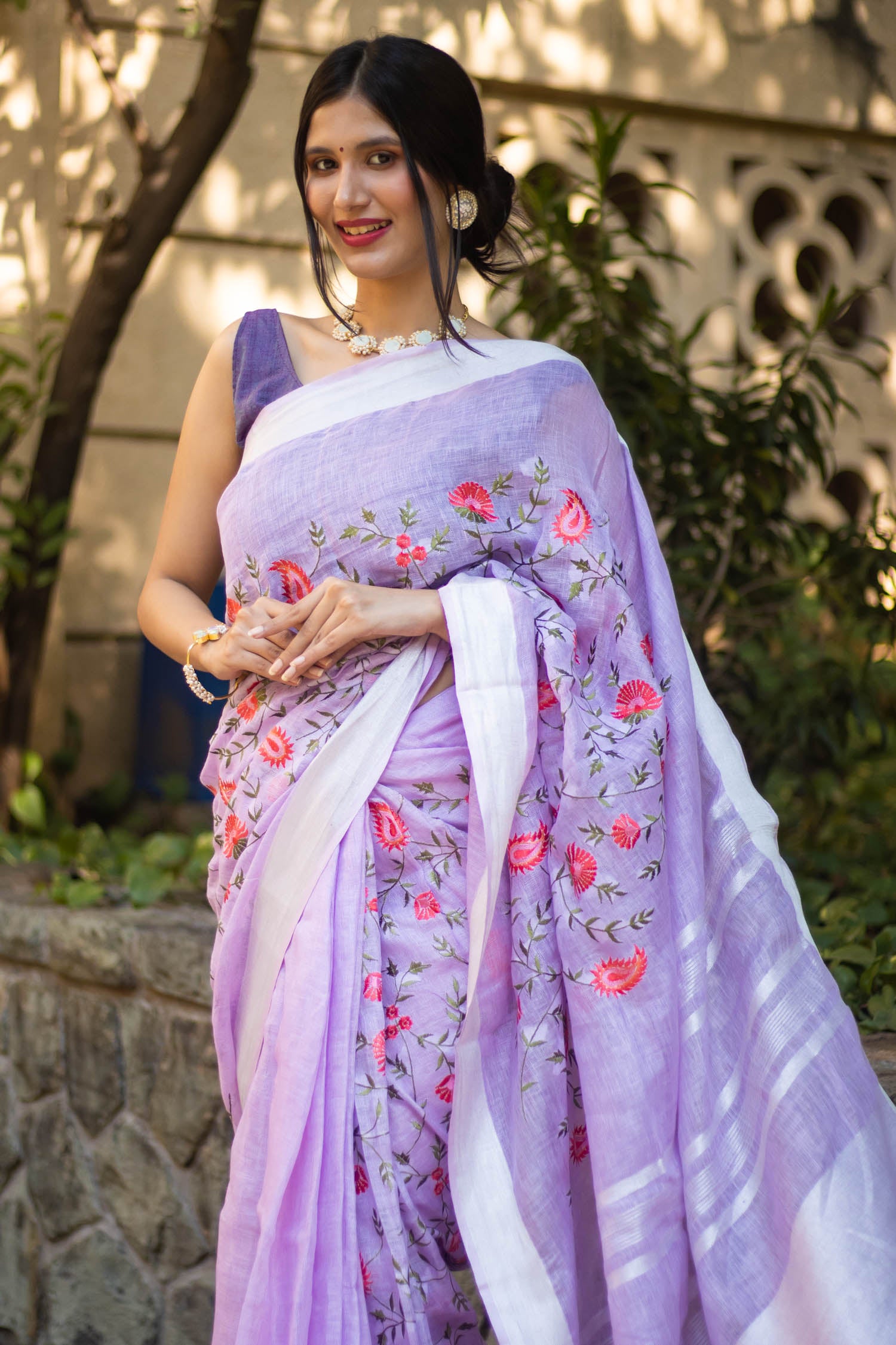 Lavender Floral Embroidery Silk Linen Saree Prasam crafts