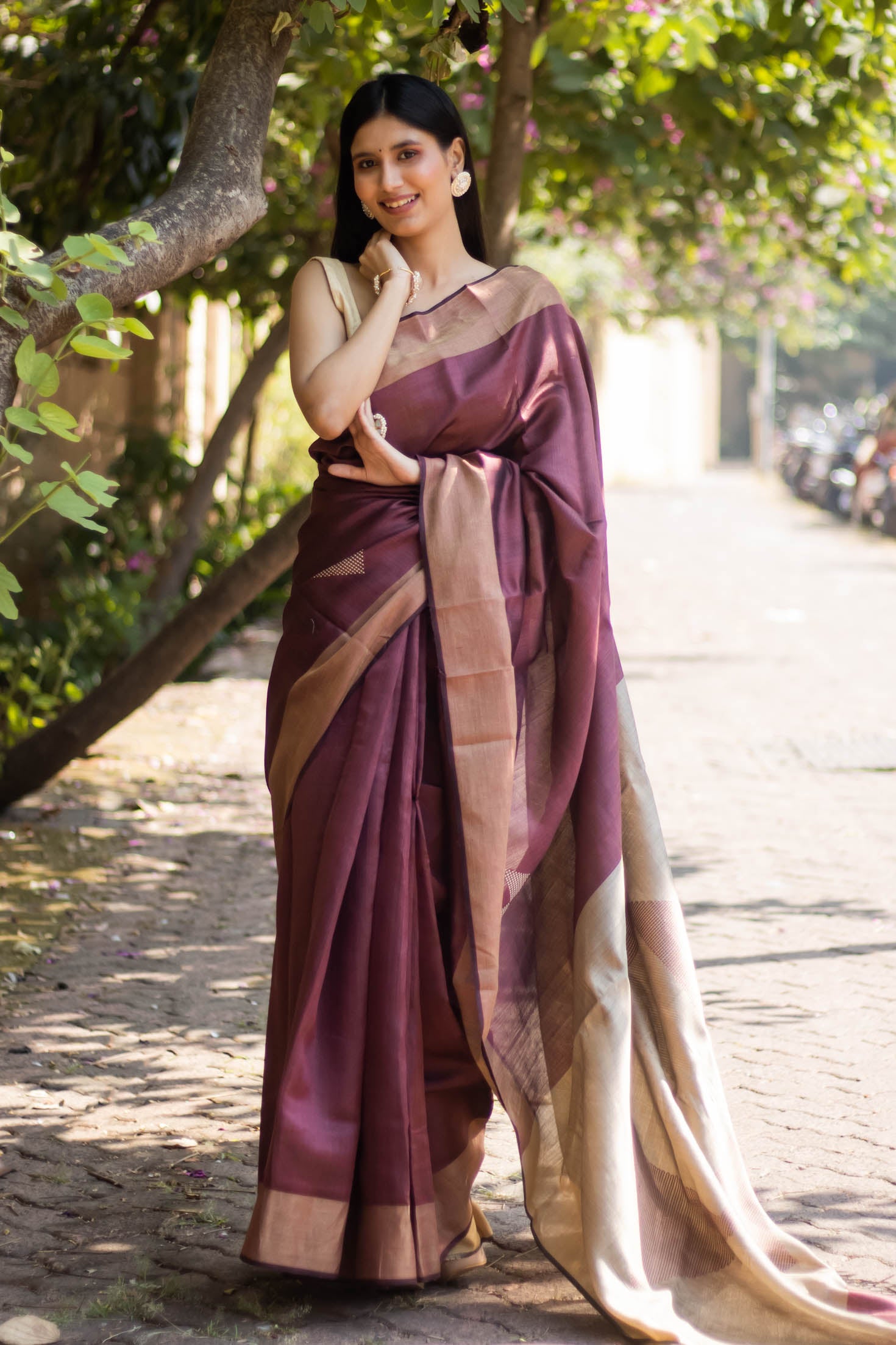 Wine Mood Dupion Silk Handwoven Saree Prasam Crafts