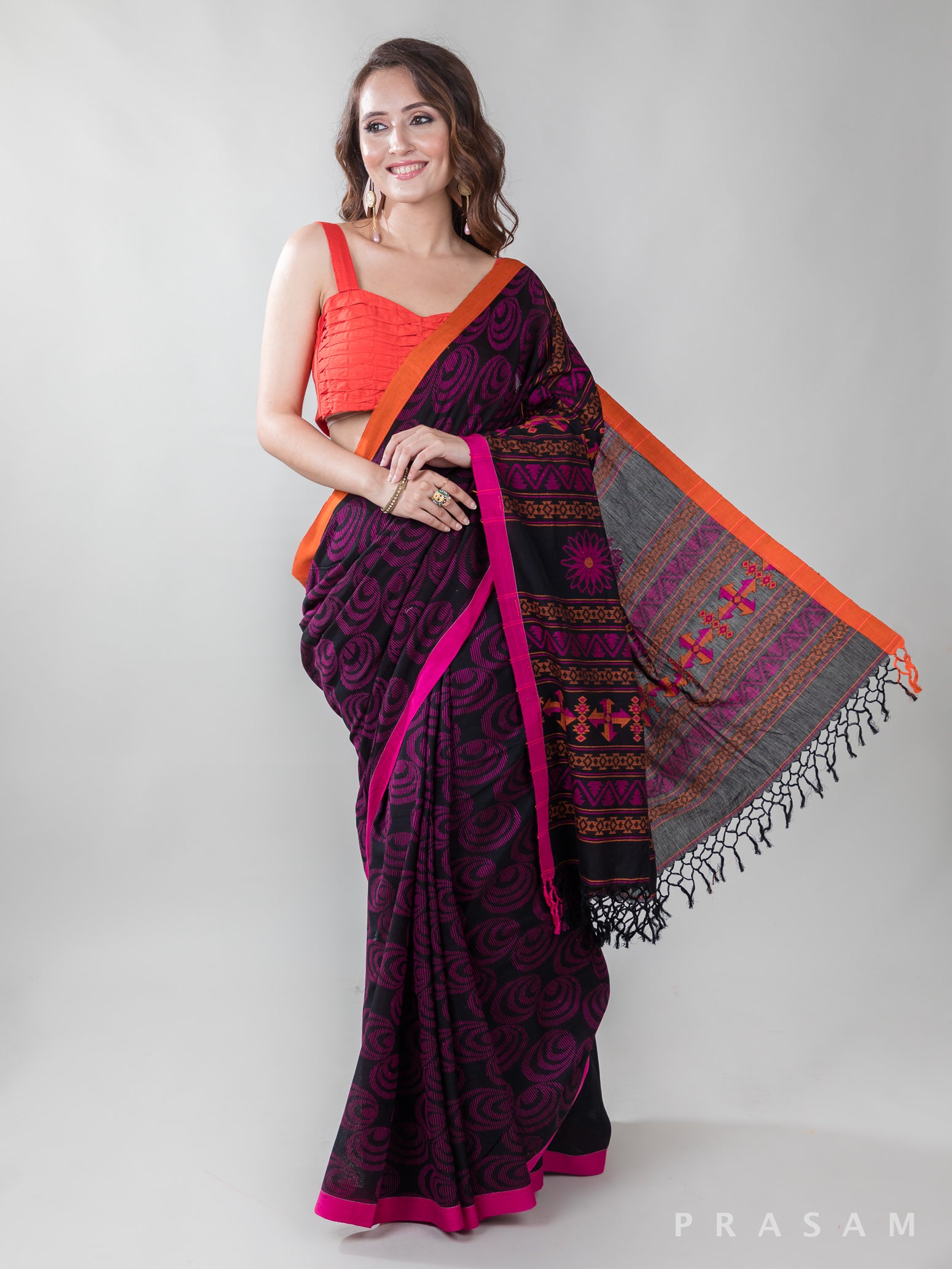 Encrypted Weaves-Mercerised Cotton Handwoven Saree