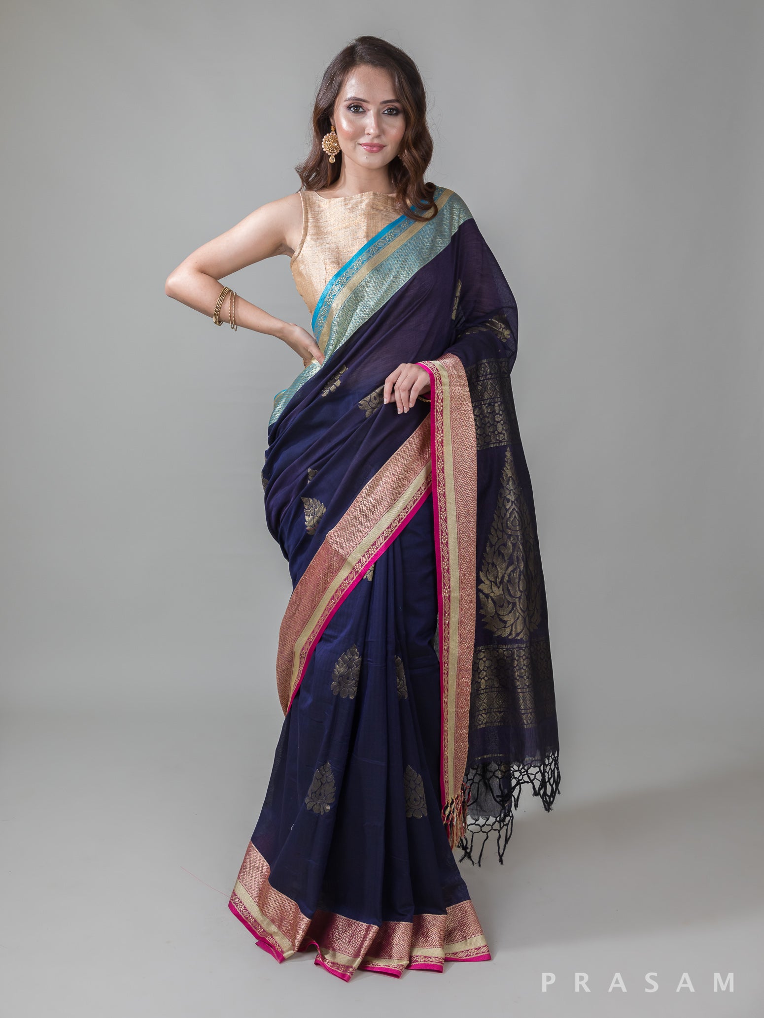 Wedding Spread Cotton Benarasi Weave Saree Prasam Crafts