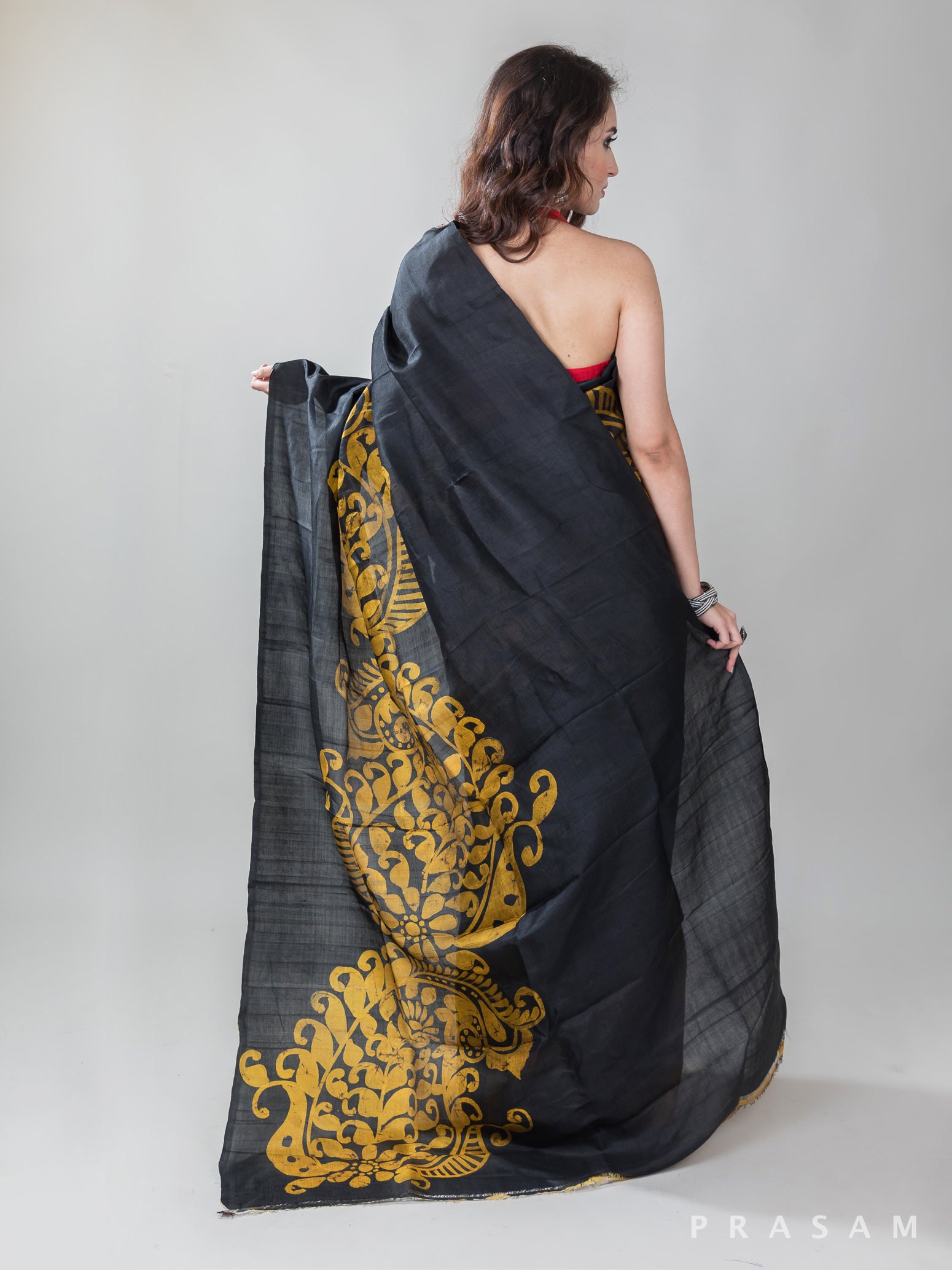 Inverse Rhythm-Hand Batik Silk Saree Prasam crafts