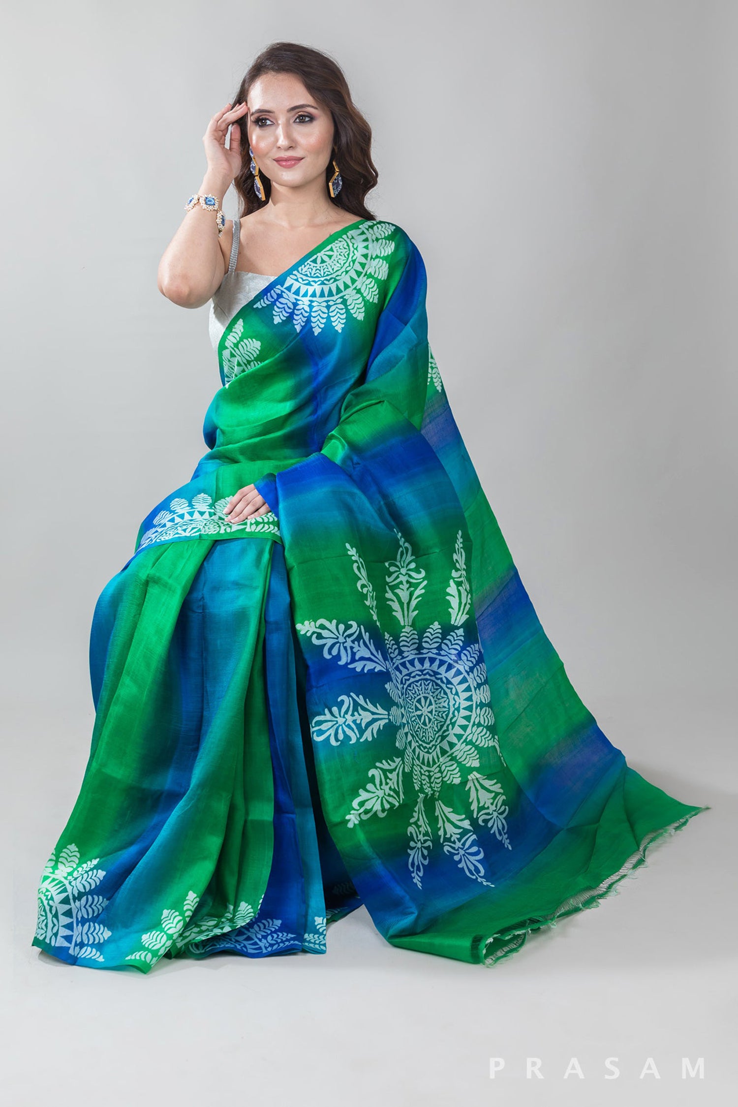 Asthetic Ombre-Hand Batik Silk Saree