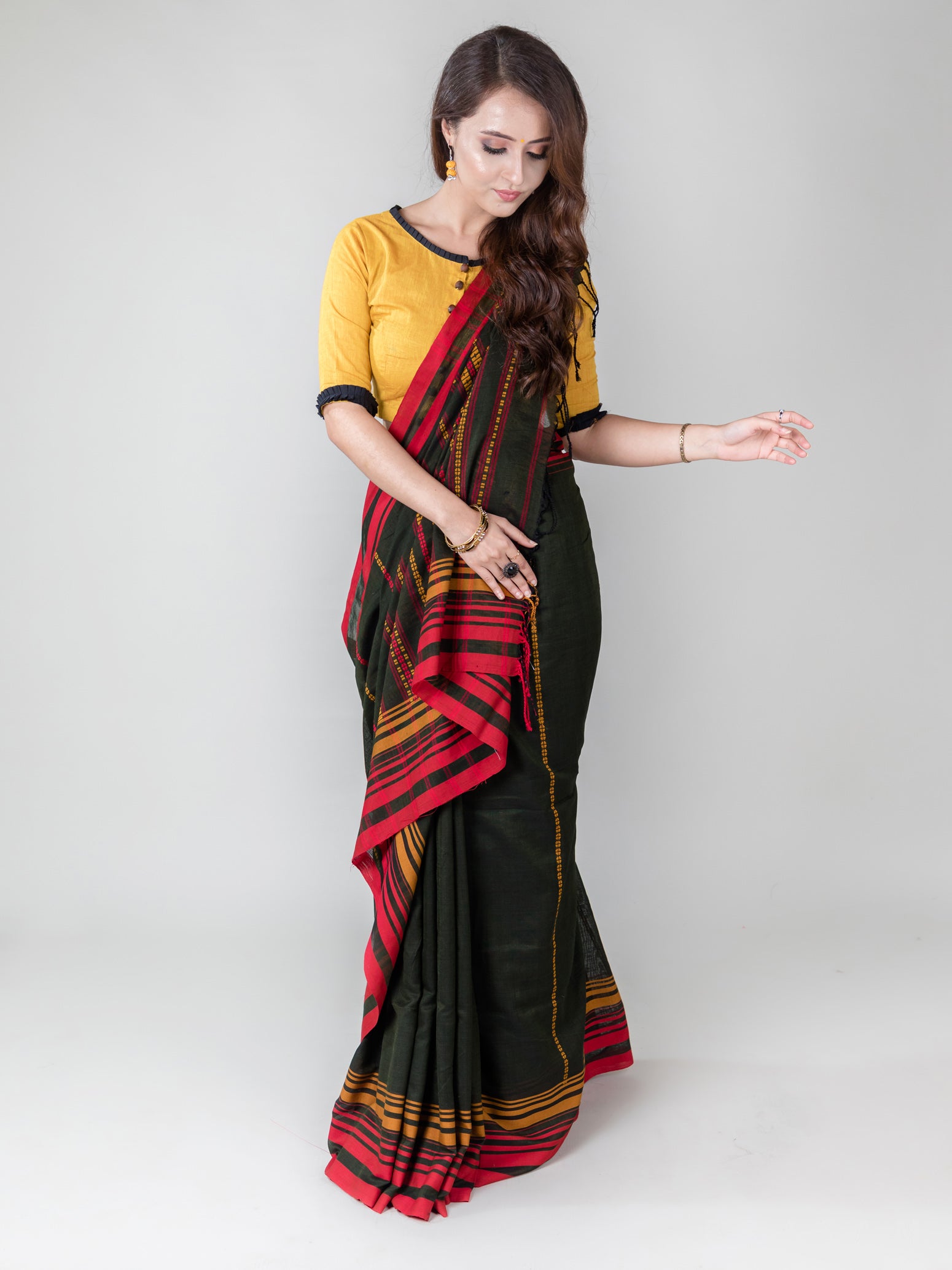 Daring Glamour-Cotton Handwoven Saree PRasam Crafts