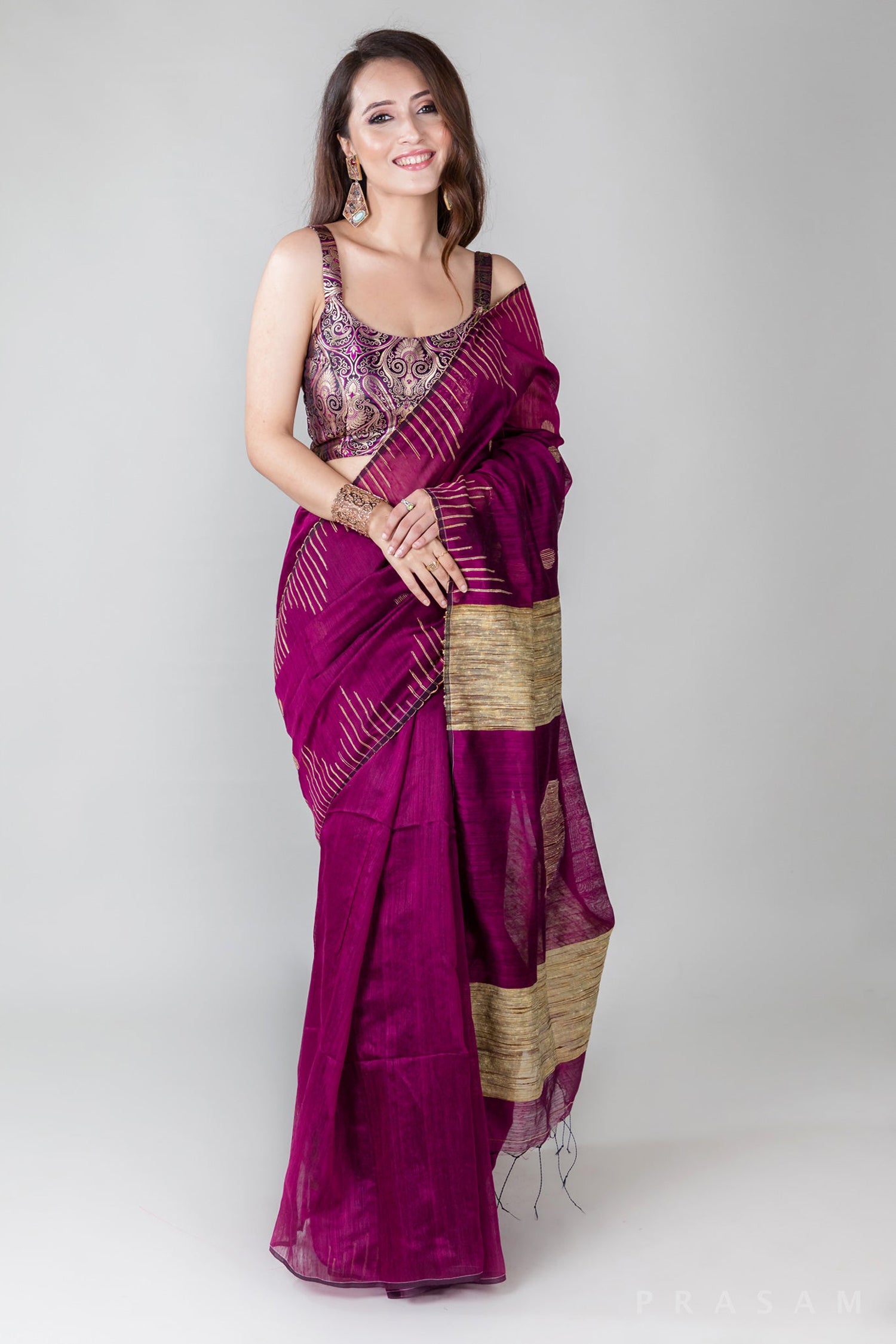 Berry Beauty-Art Silk Jamdani Weave Saree Prasam Crafts