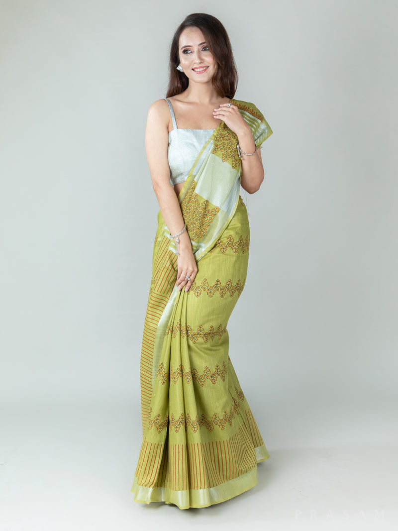 Thoughtfully Niche Saree, Cotton Hand Block Print Saree, Exquisite Craftsmanship, Traditional Artistry, Premium Quality Cotton, Comfortable and Breathable, Unique and Artisanal, Timeless Beauty, Prasam Crafts