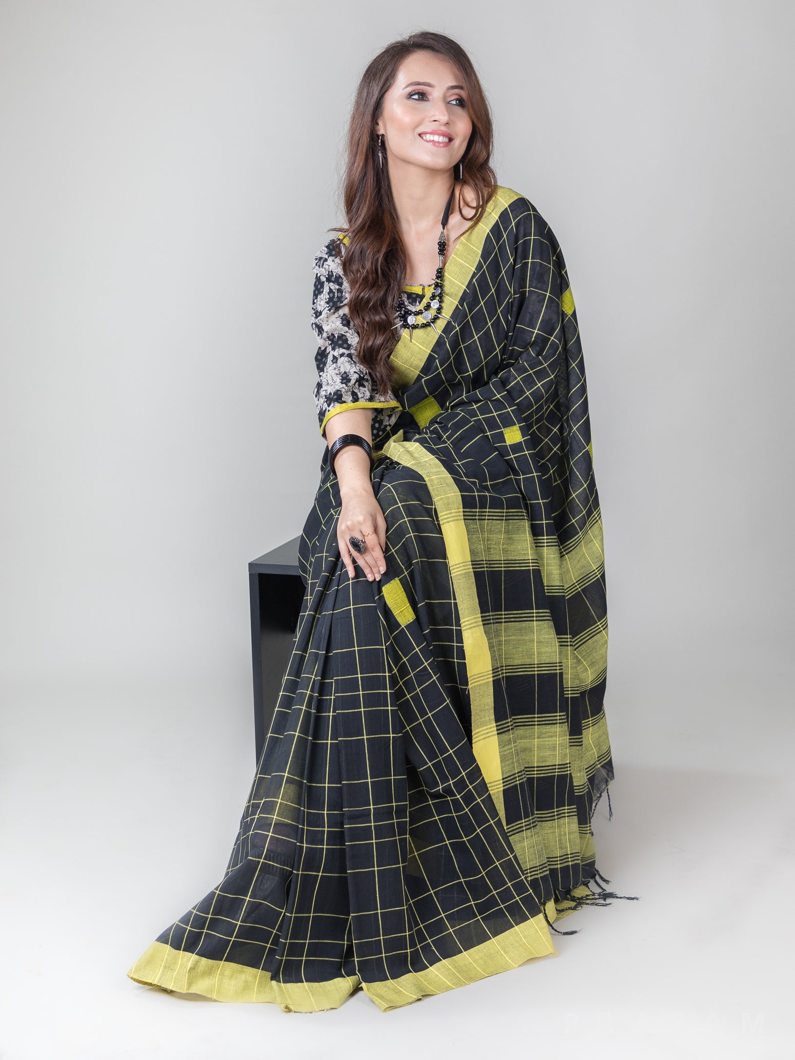 Cheerful Checkers-Cotton Handwoven Saree Prasam Crafts