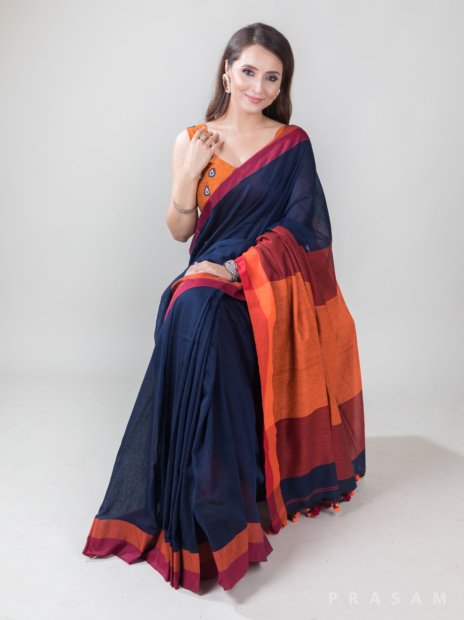 Influential Enthu-Cotton Handwoven Saree Prasam Crafts