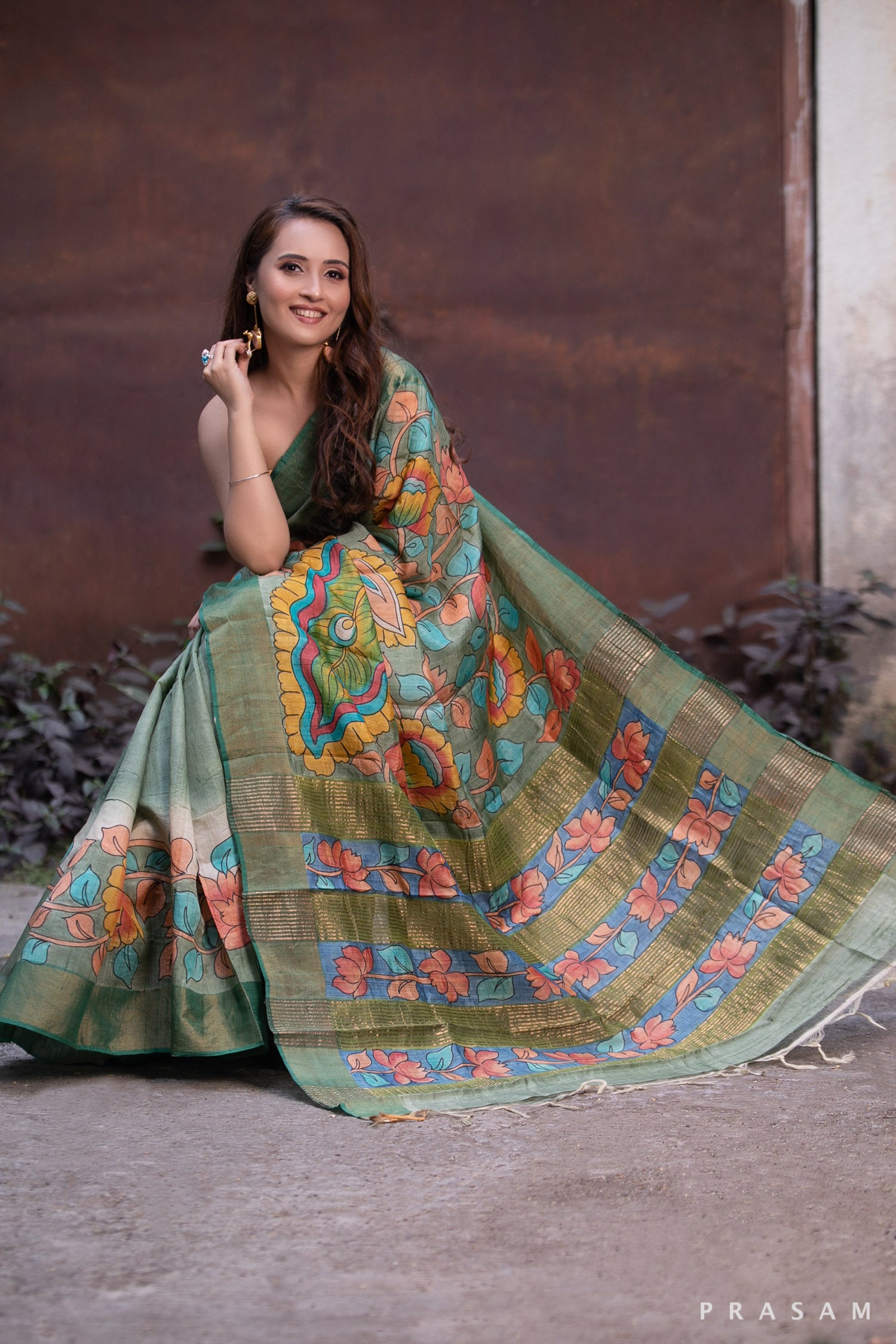 Elaborate Bloom-Kalamkari Pure Tassar Silk Saree Prasam Crafts