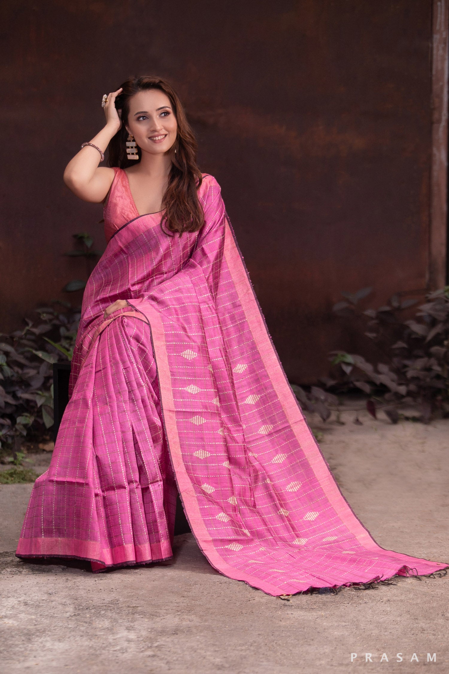 Silk Stunner-Pure Tassar Silk Handwoven Saree Prasam Crafts