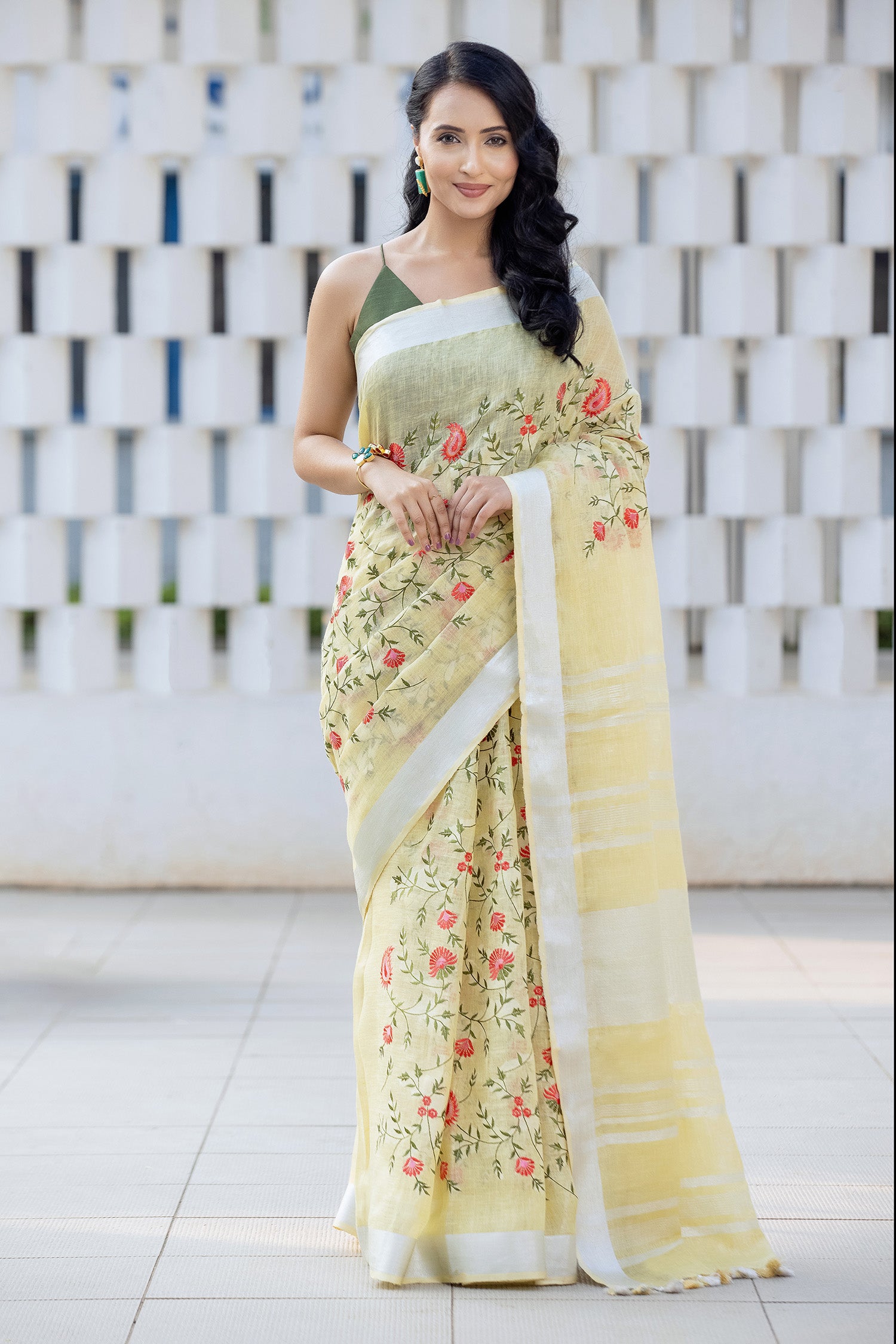 Sober Summer Linen Embroidery Saree Prasam crafts 