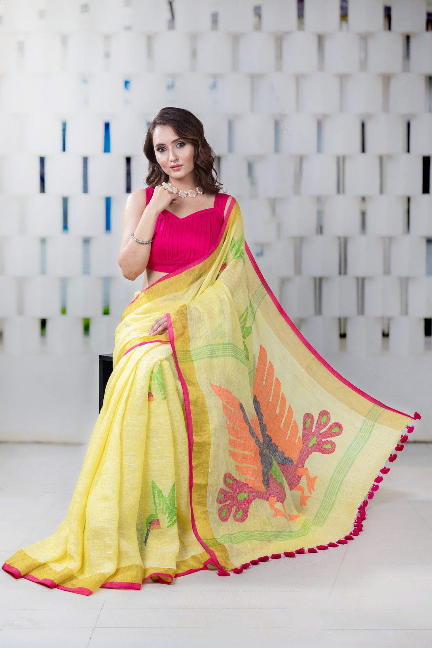 Divine Weaves Linen Jamdani Saree Prasam 