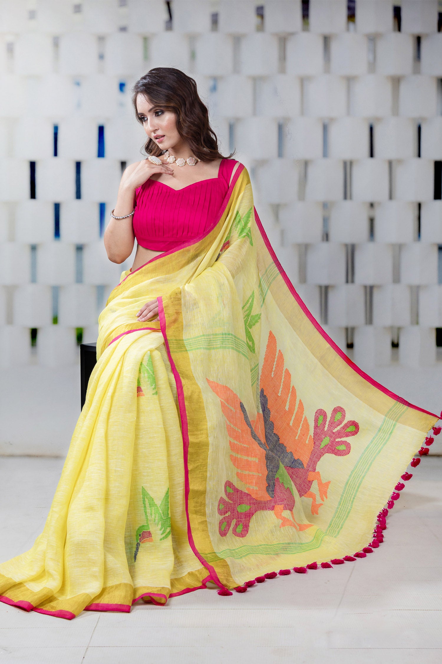 Divine Weaves Linen Jamdani Saree